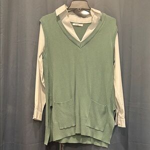 Green Knit Vest with Pockets